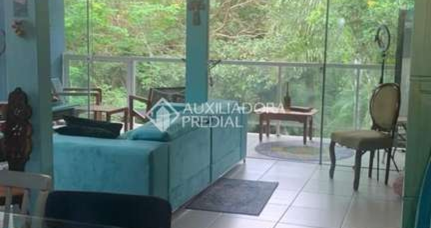 Casa em condomínio fechado com 1 quarto à venda na Rodovia Haroldo Soares Glavan, 3964, Cacupé, Florianópolis