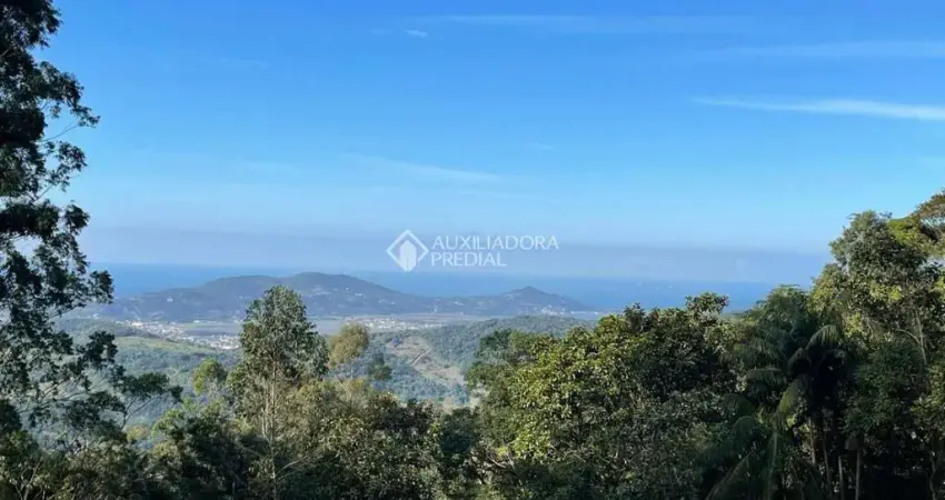 Terreno à venda na Jovino Piucco, 842, Macacu, Garopaba