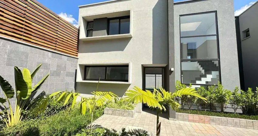 Casa em condomínio para venda com 4 quartos, sendo 4 suítes , 401.12m²