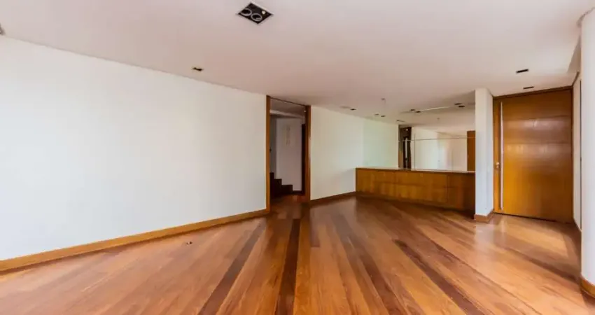 Duplex para venda em Indianópolis com 3 quartos, sendo 3 suítes , 198m²