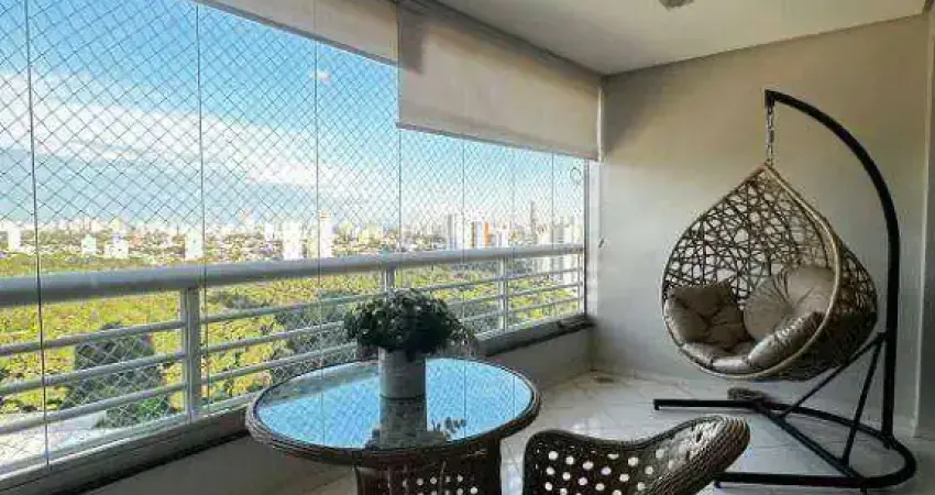 Elegância atemporal em seu apartamento de alto padrão.