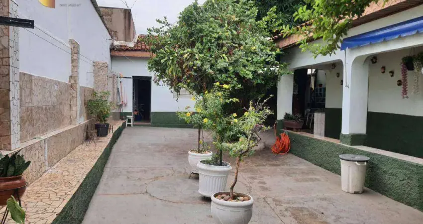 Casa com 5 dormitórios à venda, 297 m² por R$ 650.000,00 - Centro Norte - Cuiabá/MT