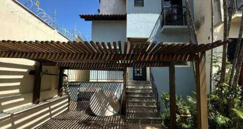 Casa com 3 dormitórios à venda, 160 m² por R$ 450.000,00 - Village Flamboyant - Cuiabá/MT