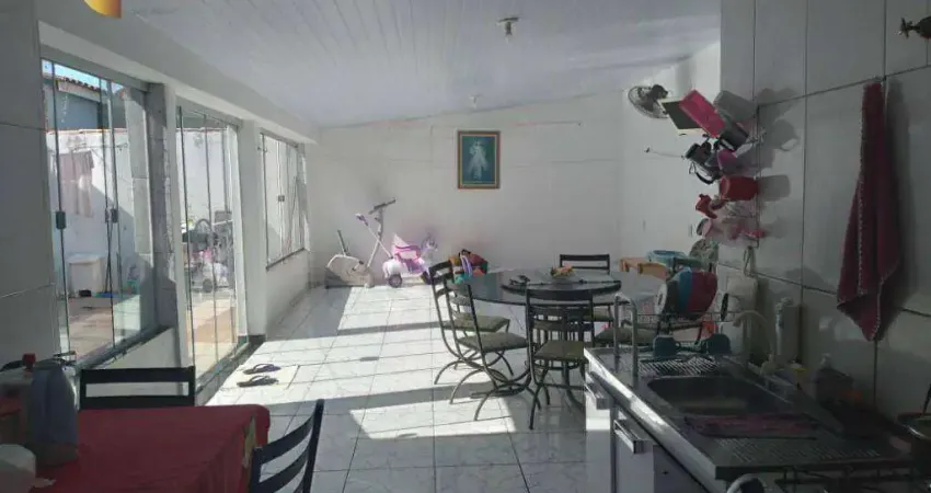Casa com 2 dormitórios à venda, 80 m² por R$ 290.000,00 - Jardim das Flores - Várzea Grande/MT