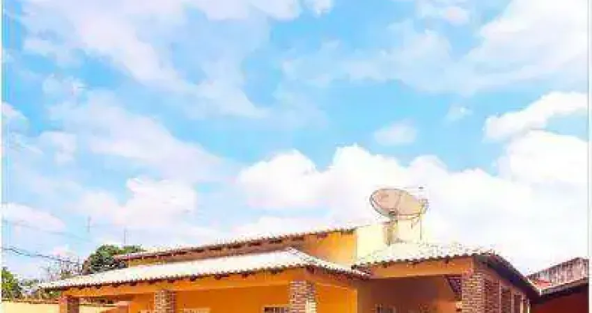 Casa com 3 dormitórios à venda, 180 m² por R$ 690.000 - Parque Ohara - Cuiabá/MT