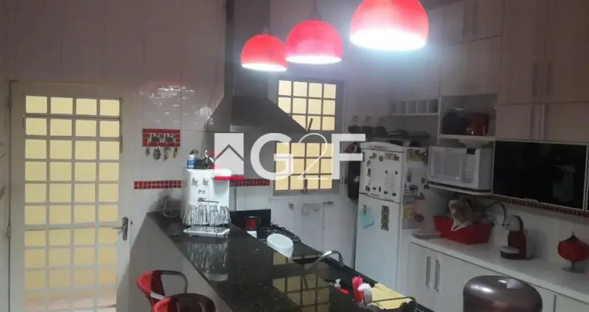 Casa com 3 quartos à venda na Rua Antônio Cesarino, 307, Centro, Campinas