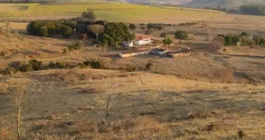 Fazenda à venda na Estrada Br-369, Zona Rural, Caconde