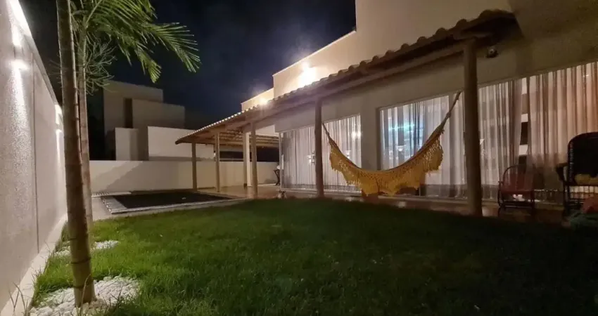 Vendo belíssima casa no condomínio parque morumbi com 4 quartos