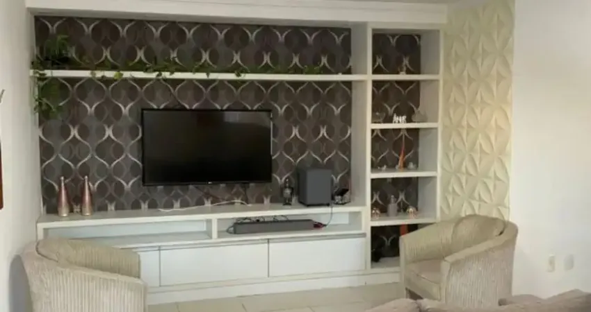 Vendo casa em condomínio na coophab com 3 quartos sendo 2 suítes