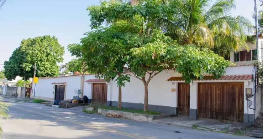 Casa com 6 quartos à venda na Rua José Lourenço da Silva, São José do Imbassaí, Maricá