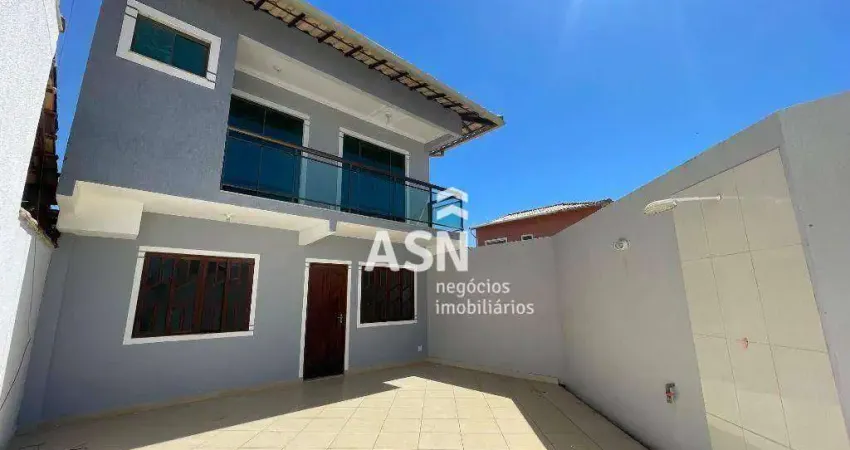 Casa duplex com 2 suítes para alugar, 80 m² por R$ 2.150/mês - Village Rio das Ostras - Rio das Ostras/RJ
