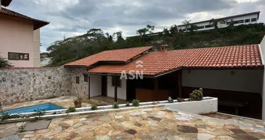Casa com 3 quartos à venda no Miramar, Macaé