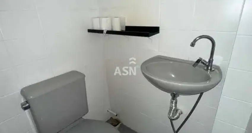 Casa comercial à venda no Centro, Macaé