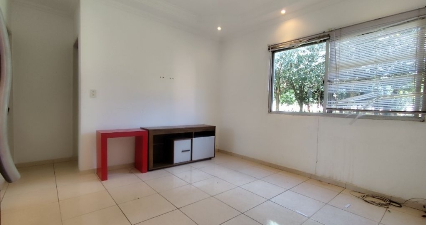 Vendo Apartamento Térreo no Condomínio Sylvia Matta em Mogi Mirim-SP