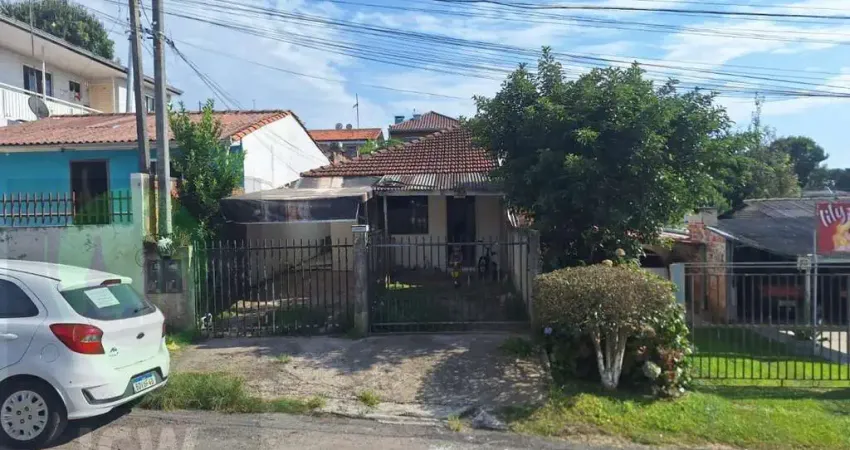 Casa para Venda em São José dos Pinhais, Quississana, 2 dormitórios, 1 banheiro, 1 vaga