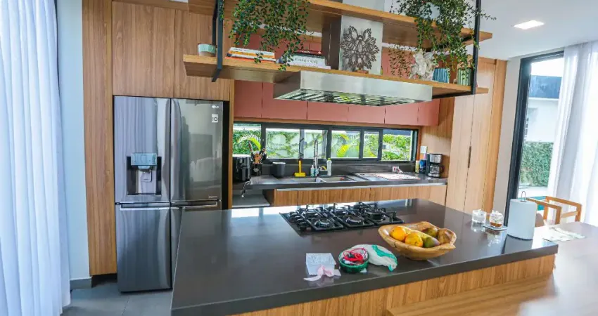 LINDA CASA NA ALAMEDA DAS ÁGUAS, 235 – ITAHYE – SANTANA DE PARNAÍBA/SP