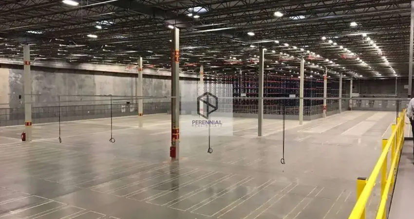 Casa para alugar na Avenida Doutor Antonio João Abdalla, 260, Cristais (Jordanésia), Cajamar