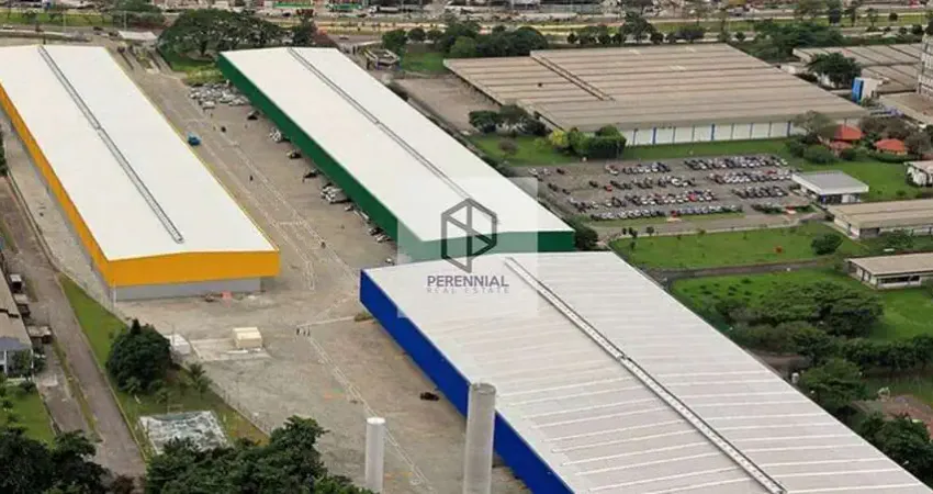 Barracão / Galpão / Depósito com 1 sala para alugar na Estrada dos Bandeirantes, 1700, Jacarepaguá, Rio de Janeiro