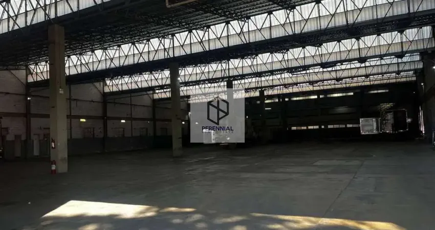 Galpão para alugar em Jandira/SP - A.T.: 4.035 m² / Piso: 2.275 m²