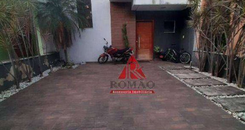 Casa com 3 dormitórios R$ 800.000 - Horto Florestal