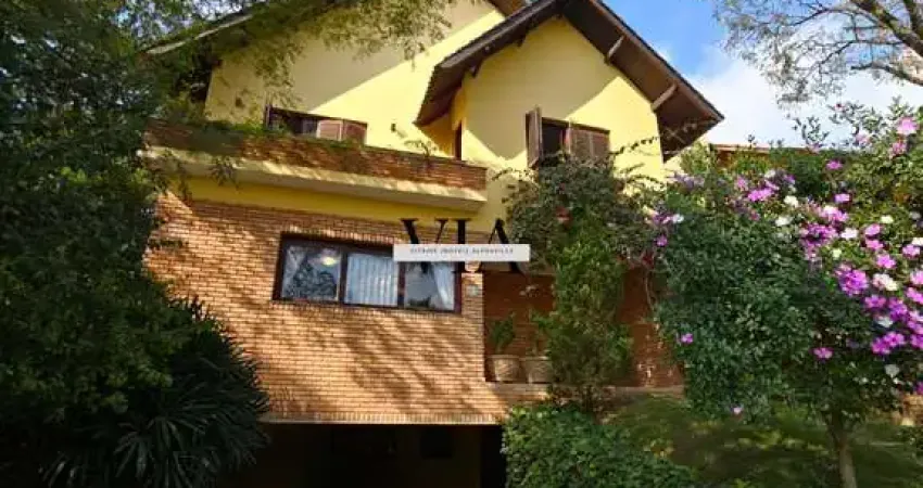 Casa no condomínio Residencial 9 - 04 quartos, sendo 02 suítes!