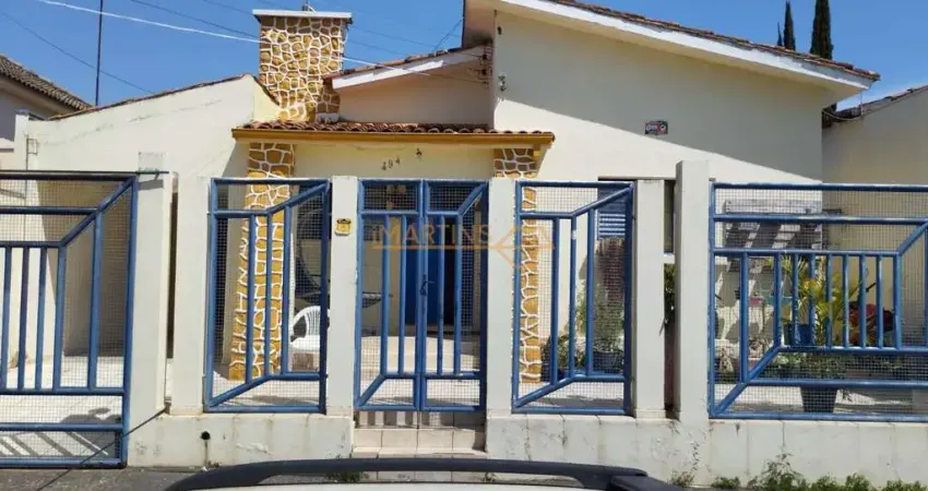 Casa com 2 quartos à venda no Centro, Araguari 