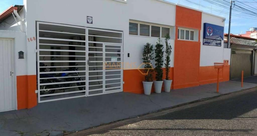 Casa com 4 quartos à venda no Centro, Araguari 