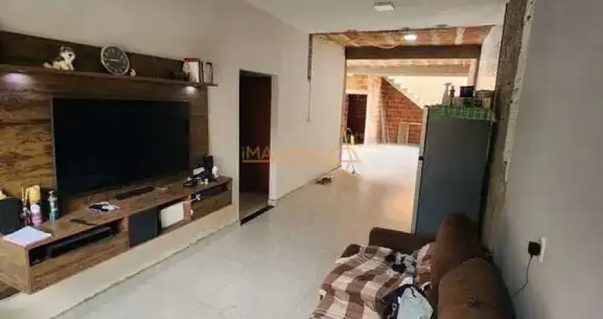 Casa à venda no bairro Parque dos Verdes - Araguari/MG