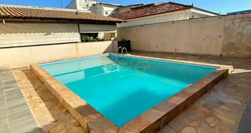 Casa com 7 quartos à venda no Jardim Milenium, Araguari 