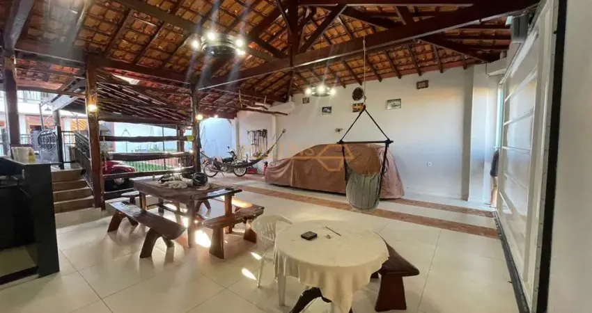 Casa à venda no bairro Jardim Interlagos - Araguari/MG
