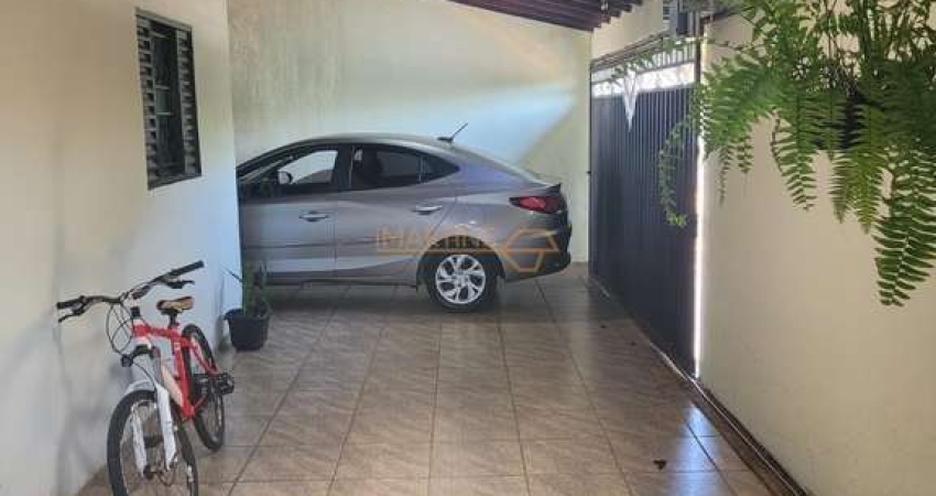 Casa com 3 quartos à venda na 1, 1, Centro, Araguari