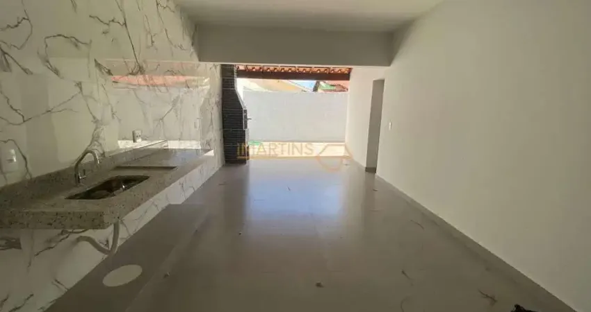Casa à venda no bairro Sibipiruna - Araguari/MG
