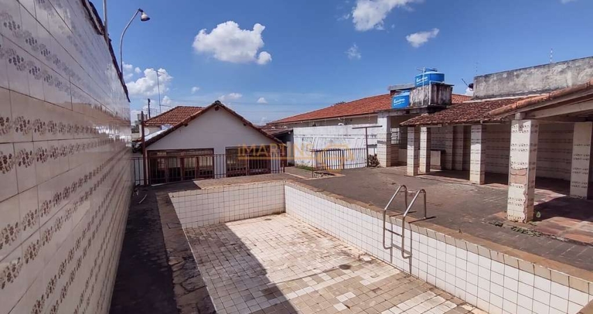 Casa com 3 quartos à venda no Centro, Araguari 