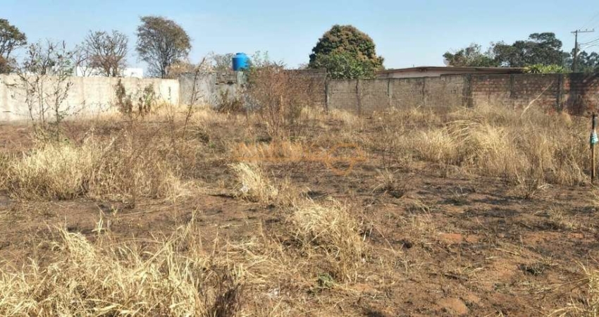 Terreno à venda no Bosque, Araguari 