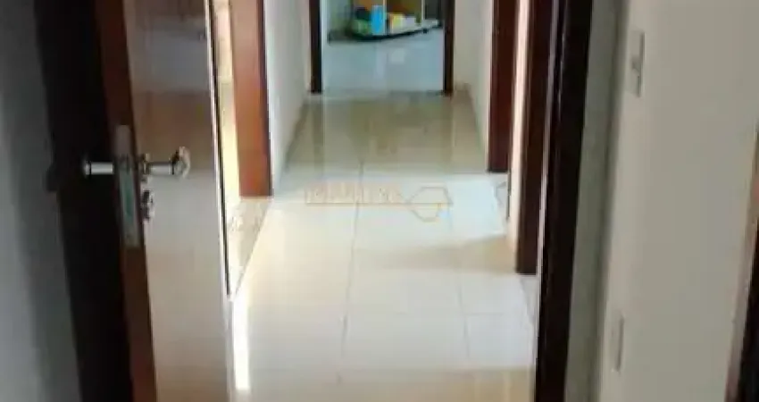 Casa com 3 quartos à venda no Bosque, Araguari 