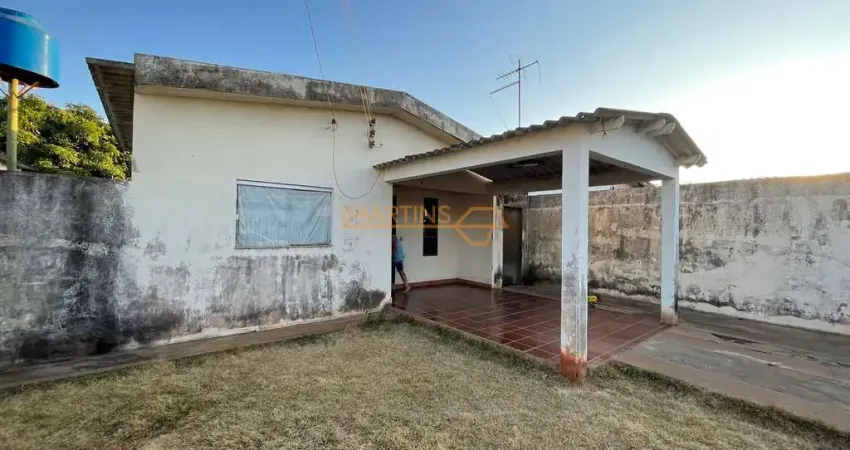 Casa com 3 quartos à venda na 1, Goiás, Araguari