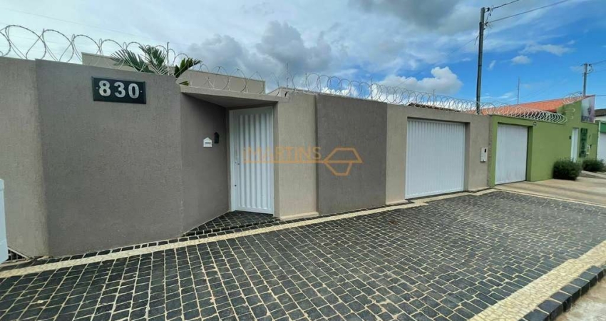 Casa com 3 quartos à venda no Santiago, Araguari 