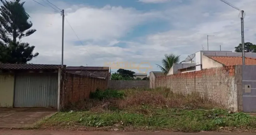 Terreno à venda na Praça Gaioso Neves, Vieno, Araguari