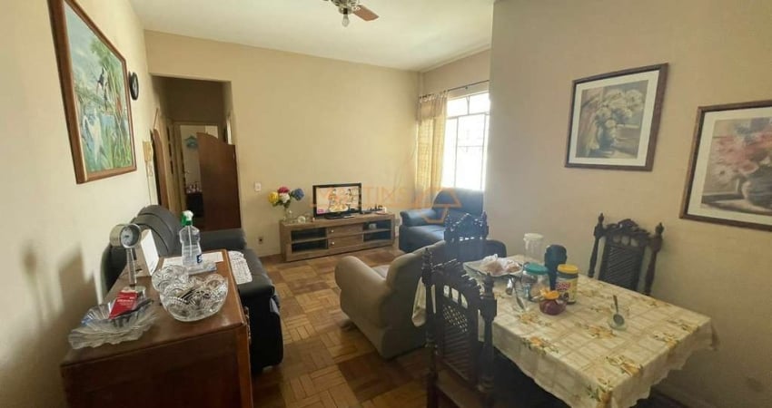 Apartamento Padrão à venda em Araguari/MG
