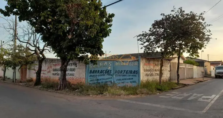 Terreno à venda no Goiás, Araguari 