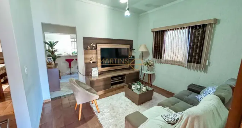 Casa com 3 quartos à venda na 1, 35, Miranda, Araguari