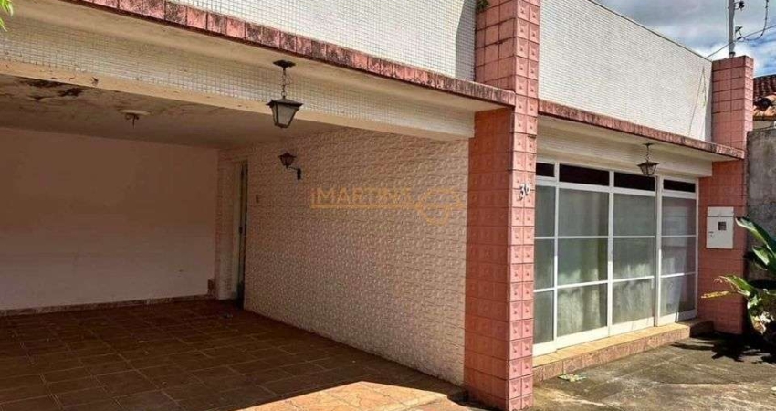 Casa com 3 quartos à venda na Praça Gaioso Neves, Centro, Araguari