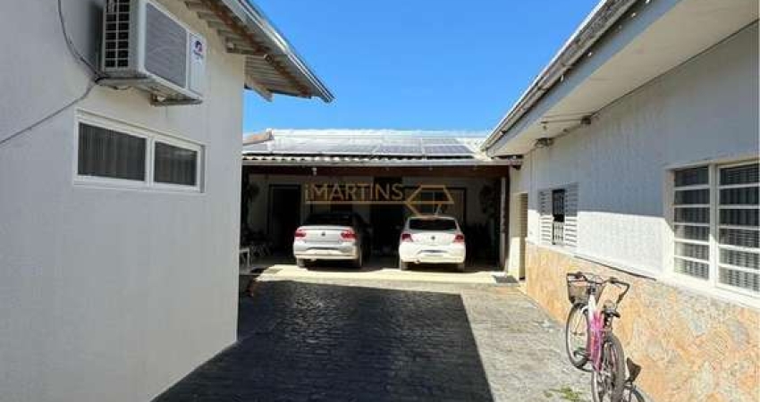 Casa com 7 quartos à venda na Praça Gaioso Neves, Paraíso, Araguari