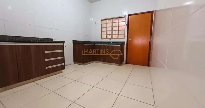 Casa à venda no bairro Parque dos Verdes - Araguari/MG