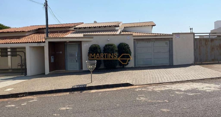 Casa com 3 quartos à venda na Praça Gaioso Neves, Sibipiruna, Araguari