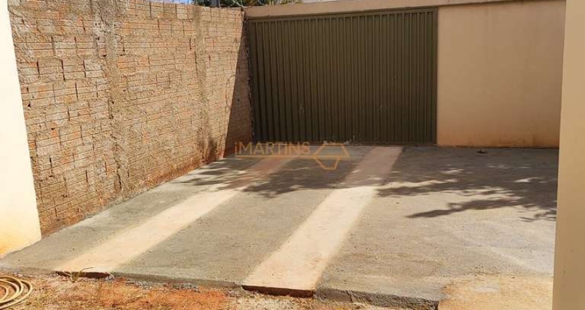 Casa com 2 quartos à venda na Praça Gaioso Neves, São Sebastião, Araguari