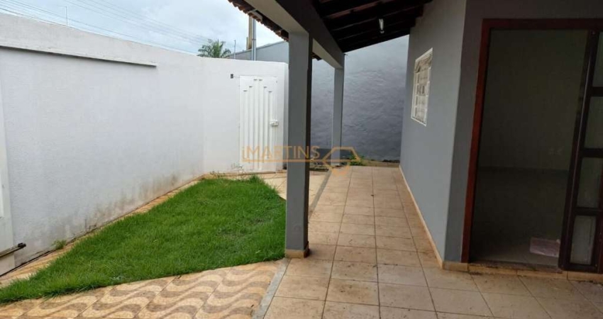 Casa com 3 quartos à venda no Aeroporto, Araguari 