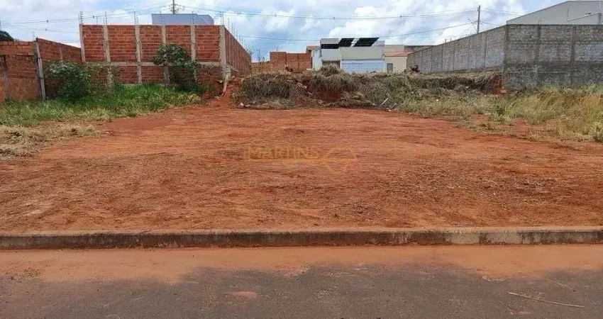 Terreno à venda no Bosque, Araguari 