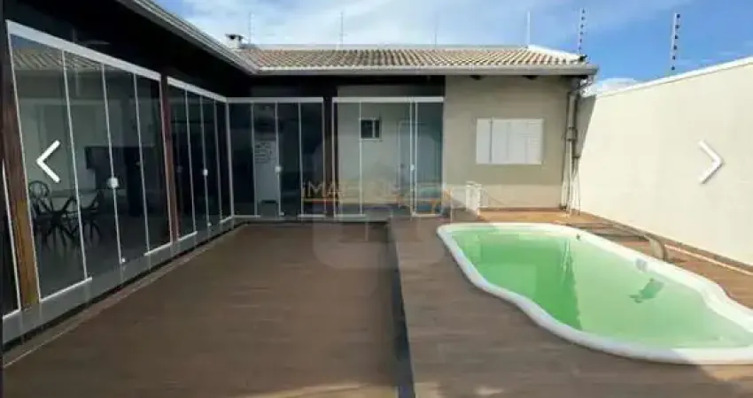 Sobrado à venda no bairro Jardim Interlagos I - Araguari/MG
