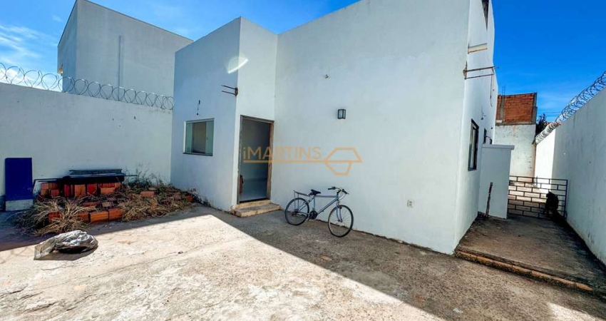 Casa com 2 quartos à venda no Bosque, Araguari 